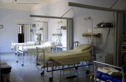 España necesita 35.000 camas hospitalarias para alcanzar la media europea