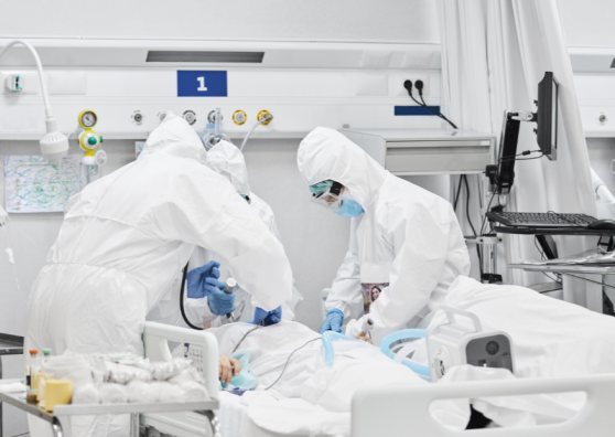 Las enfermeras, primera l&iacute;nea de defensa frente a enfermedades infecciosas y epidemias