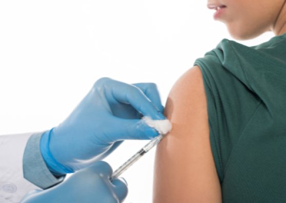 Arranca la campa&ntilde;a de vacunaci&oacute;n frente a la gripe y la COVID-19